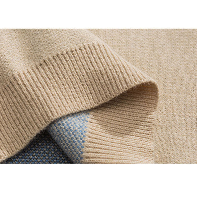 Pullover mit Rundhalsausschnitt und Landschaftsmalerei