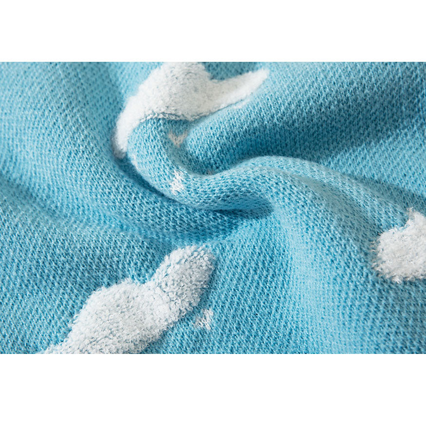 Niedlicher Pullover mit regnendem Muster