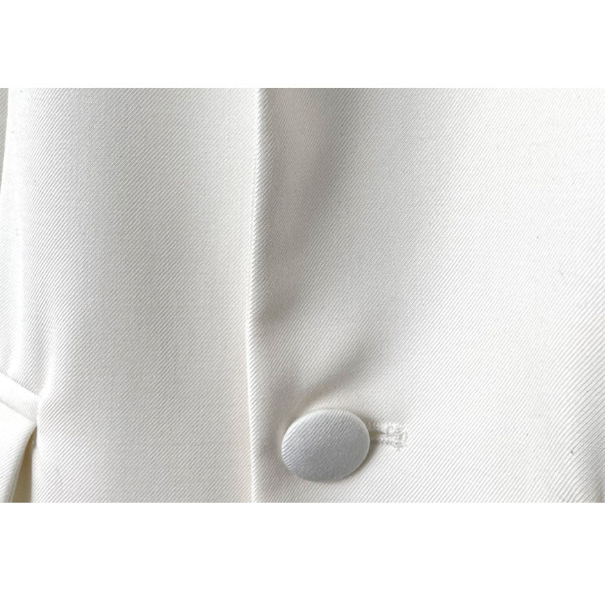 Elegante blazer de malla con volantes de decoración
