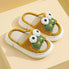 Die Pantoffel der netten Frosch-Muster-Kinder