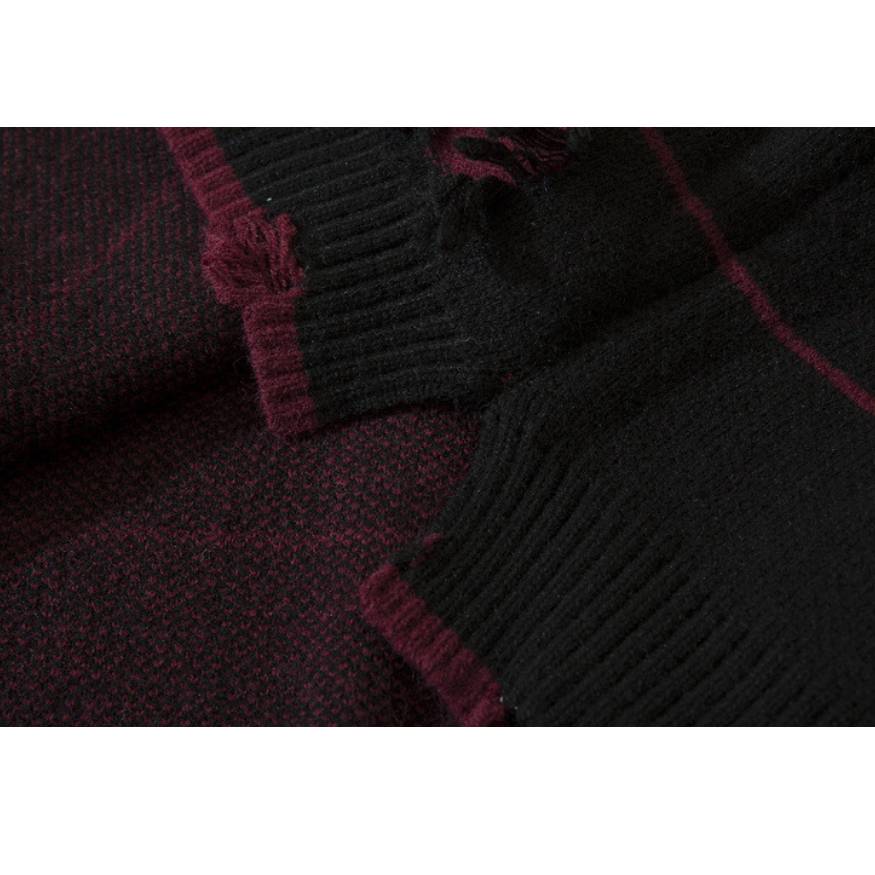 Vintage Pullover mit zerrissenem Streifenmuster