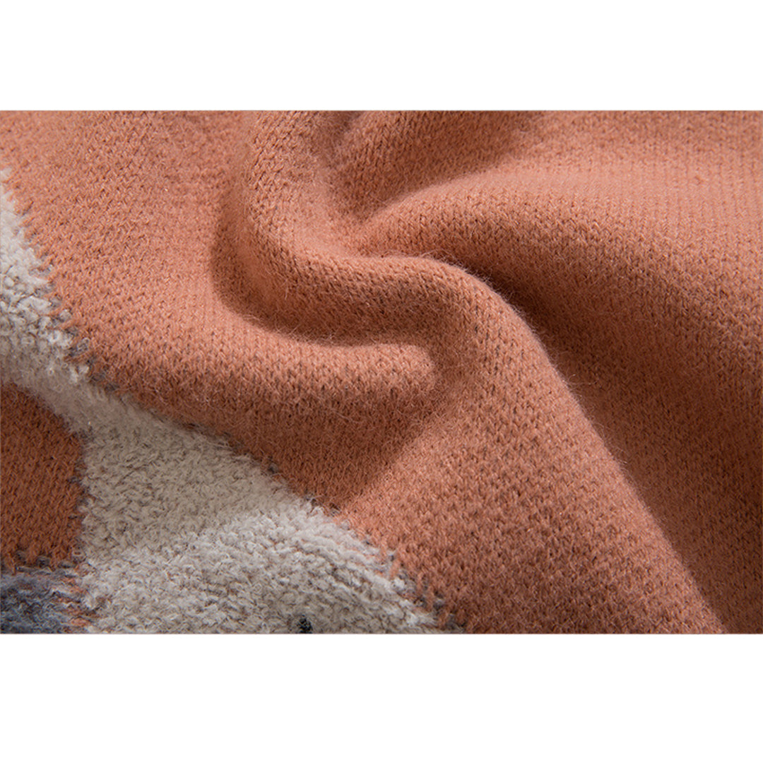 Gans gestrickter Pullover